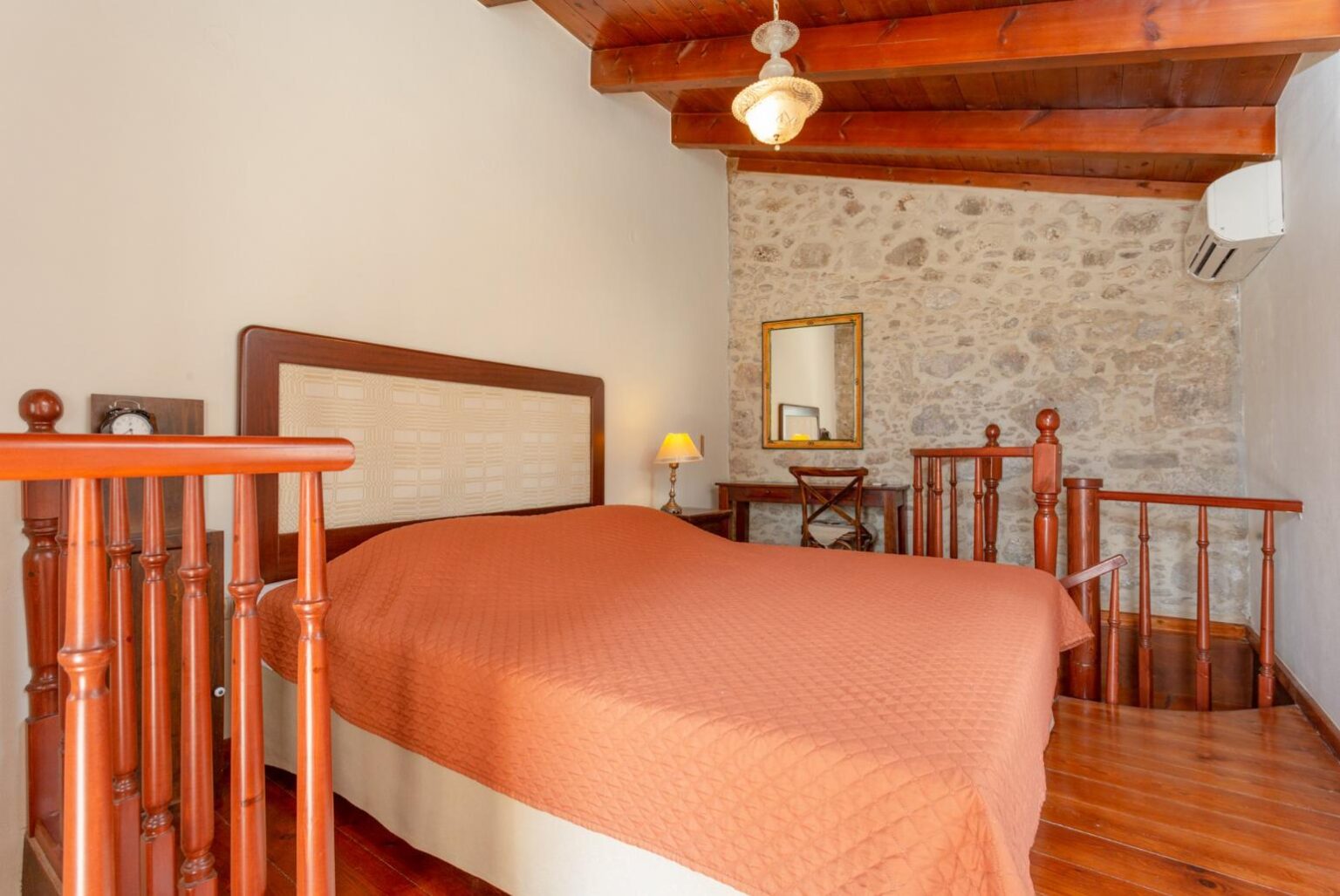 Ontas Double bedroom